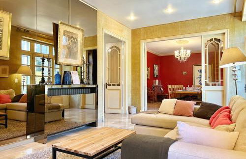 Bourgeois House - 16 personnes, Piscine, 6 chambres, 8 lits, 4 SDB, Centre-ville, CLIM - Foto 32