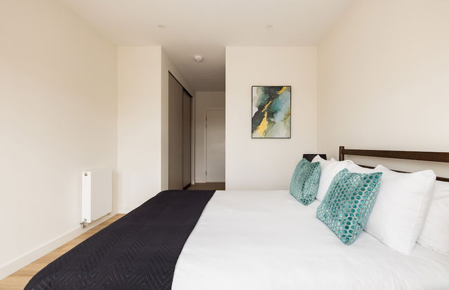 London Greenford by Charles Hope - Foto 11