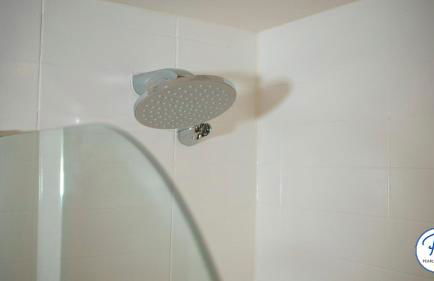 Penthouse - Amazing City Skyline Views - Balcony - FREE extra 2 hours - FREE Parking - Utilita Arena - Bullring Shopping - New St Station- Super King Size Bed - Foto 87