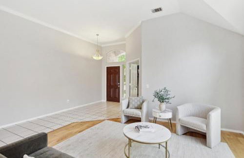 Family Fun Retreat- Pool & Entertainment Haven! home - Foto 27