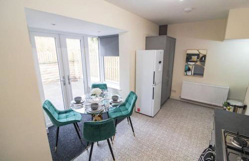 Cosy Modern 3 Bedroom House in Bradford City - Foto 39