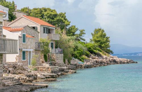 Apartments by the sea Cove Donja Kruscica - Donja Krusica, Solta - 11146 - Photo 1