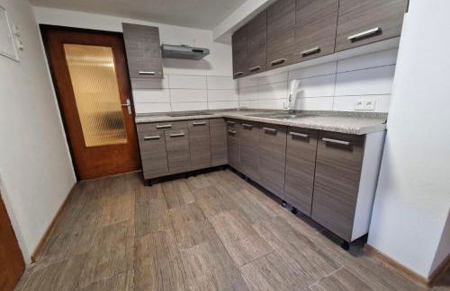 Laubach Apartments - Photo 2