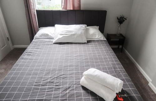 8BR 4BA Home Near NYC -Sleeps 16 - Foto 29