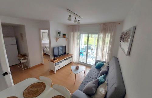 Apartamento a 300 mts de la playa, 25 minutos de Port Aventura y 50 de Barcelona - Foto 2