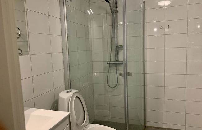 Lovely 2-bed Apartment in Sundbyberg - Photo 11