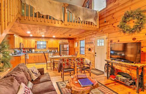 Luxe Fightingtown Creek Cabin 2 King Suites and Spa - Foto 5