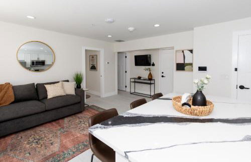 Family Duplex Suite in Downtown Sandusky Sleeps 12! - Foto 5