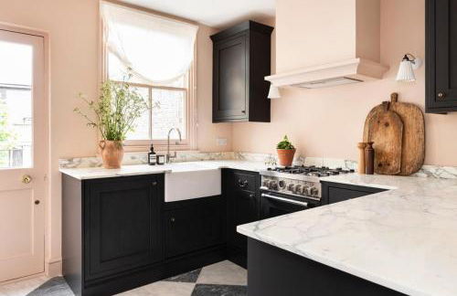 Cooden Beach: 4BD Retreat with Cinema - Foto 24