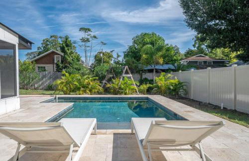 Contemporary Oaks | Heated Pool + Screened Lanai - Foto 40