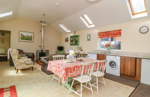 1 Pines Farm Cottages - Foto 8