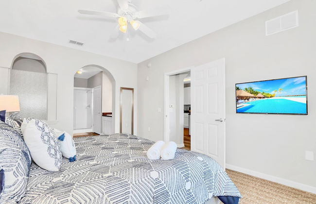 Upstay Family-friendly Condo w Pool Near Disney - Photo 8