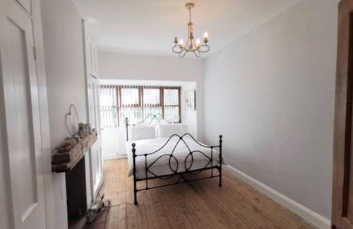 Gorgeous 3/4 bedroom bungalow - Foto 2