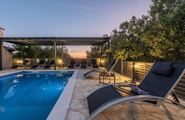 Holiday House BALEN with Swimming Pool - Foto 43