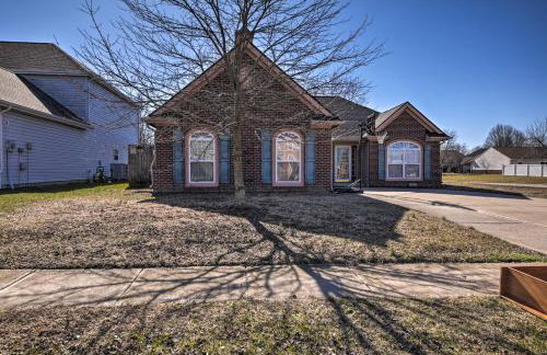 Family Home with Yard about 15 Mi to Downtown! - Foto 30