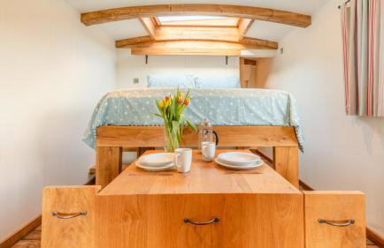 Betty Shepherd's Hut - Photo 12