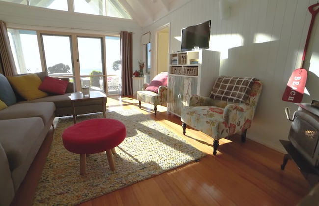 Bear Gully Coastal Cottages - Photo 8