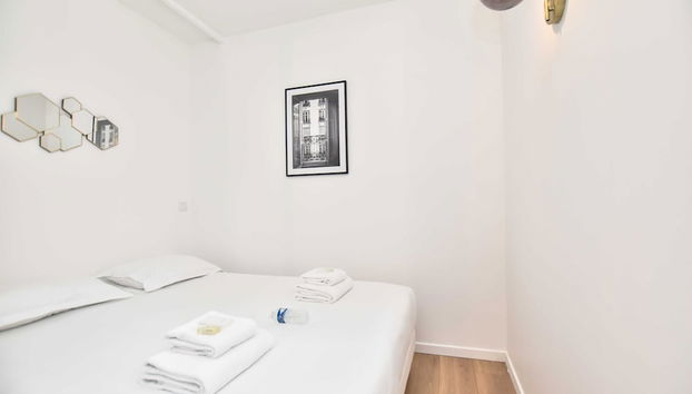 Peaceful Apartment - 2br/4p - Porte Saint-denis - Foto 4, Habitación