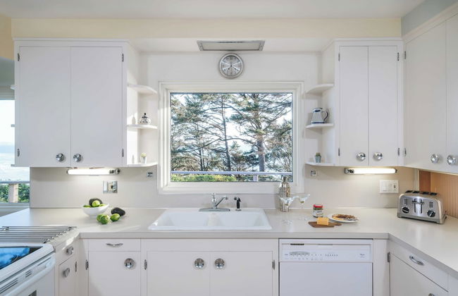 The Purcell House by Avantstay Surrounded in Lush Greenery w/ Large Yard & Ocean Views - Foto 8