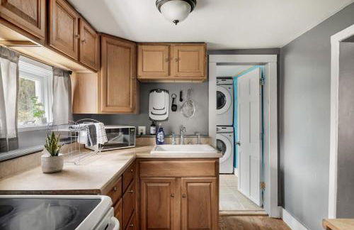 Creekside Cabin w Hot Tub, Fire Pit, Grill, WiFi! - Foto 13