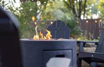 Heated Pool & Spa Mini Golf Bowling Game Room perfect for family - Photo 65