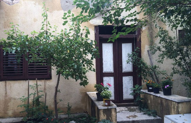 Charming Apartment in Lukovo Šugarje With Mountain Views - Photo 20