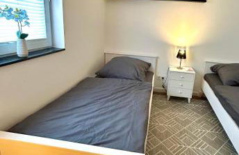 Wohlfühloase mit Pool, Kamin & großer Terrasse - Foto 23