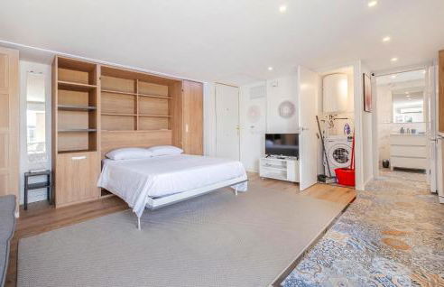 Amazing Apartment In Sant Pere De Ribes - Photo 16