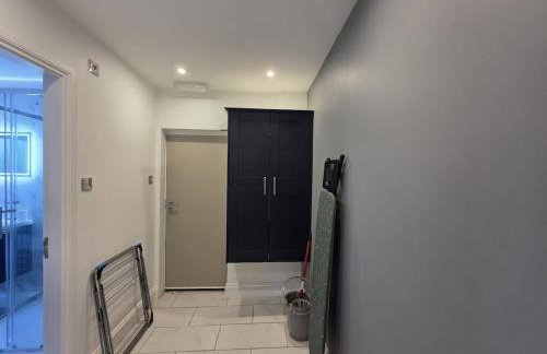 #18 Anfield 5 min walk Sleeps 7 4BR 5Bed 3Bathrms - Photo 15