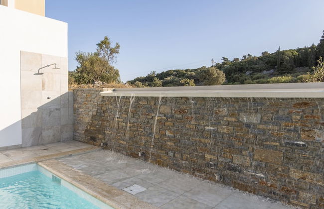 Virginia Luxury Villas - Photo 16