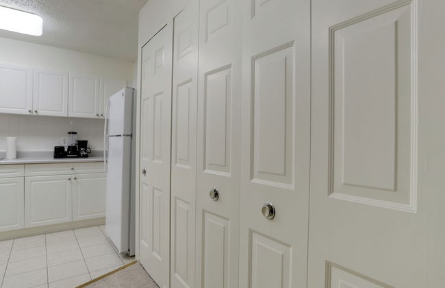 Modern Apt Near Airport & Metro - Photo 25