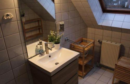 Ferienwohnung-Nils-Holgerson-mit-Balkon-zwischen-Strand-Wald-Wiese-im-Suedosten-der-Insel-Ruegen - Photo 19