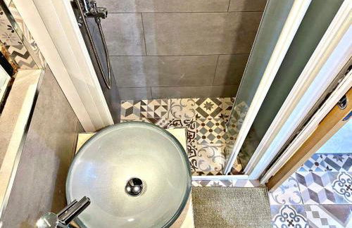 Estudio nuevo! Al lado del metro L1 L4 L5 - Foto 20