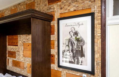 Romantic Historic Inn Suite with Mountain Views in Luray, Virginia - Foto 18