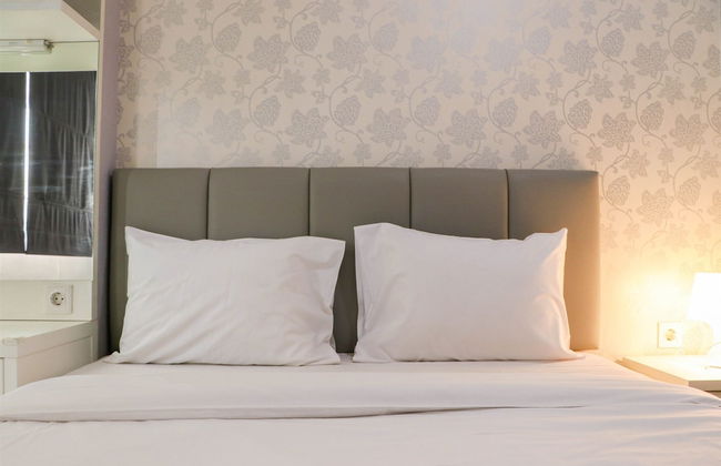 Minimalist And Warm 1Br Signature Park Grande Apartment - Photo 4