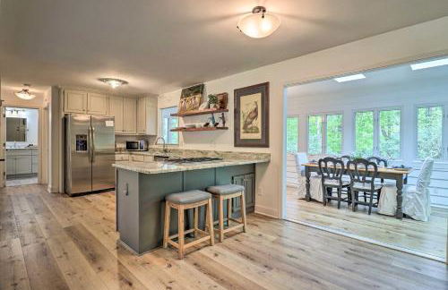 1 Mi to Downtown Highlands Cottage with Sunroom - Foto 7