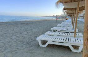 HAPPY HOLIDAYS - Photo 38