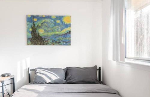 Spacious peaceful rm in home No Car No problem - Foto 9