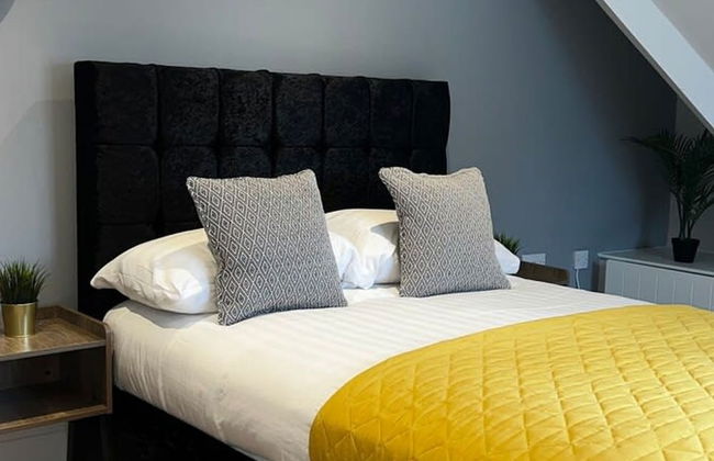 Penthouse On The Rows - Cathedral Views - Photo 8