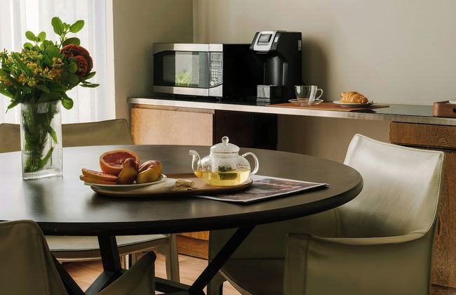 Chambers Hotel Central Park South, Sonder by Marriott Bonvoy - Photo 24