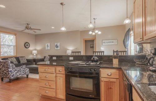 By The Sea-Seaside - Meredith Lodging - Foto 6