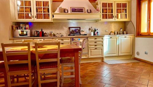 Appartamento Corte Antica con splendida Jacuzzi - Foto 4, stove, dishwasher, pet friendly, toaster, minibar