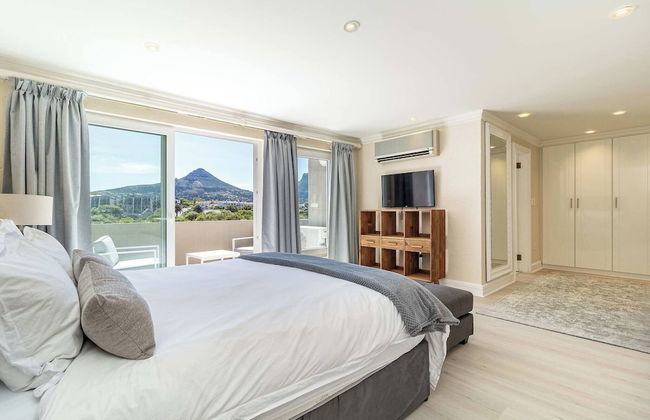 Beachfront Villa, Beach Club, Houtbay - Photo 5