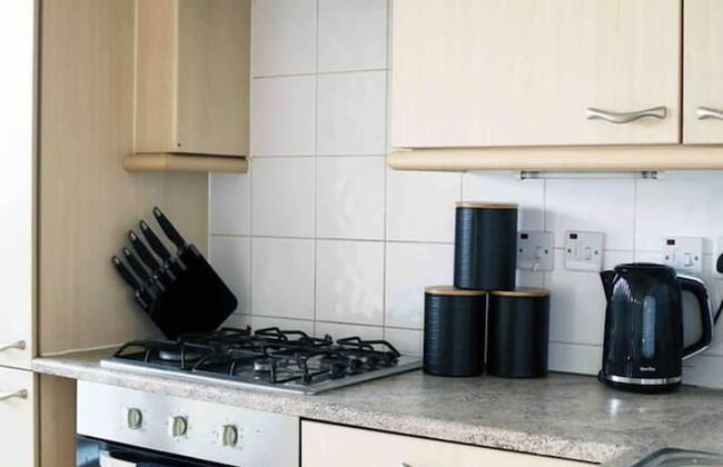 Comfy Duplex 2-bed Apartment in Milton Keynes - Foto 8