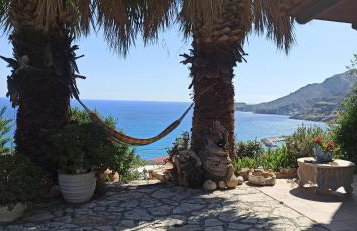 Elouthia Residence with Sea View and Hot Tub - Foto 1