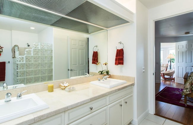 S Of Kamalii 47 3 Bedroom Home by RedAwning - Photo 12