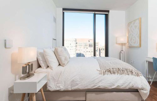 Upscale Penthouse with Gym Parking near MGH TUFTS - Photo 7