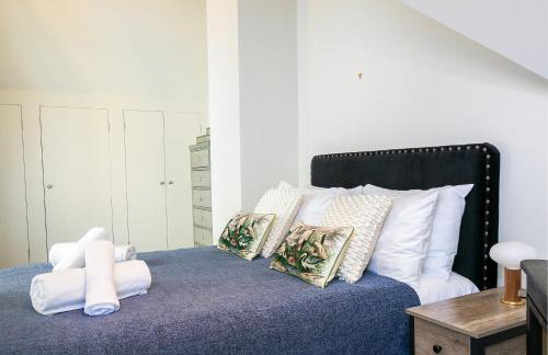 Field House - Stunning 3 Bedroom Home in Kingham! - Photo 14