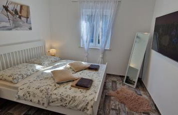 Villa Lukas&Ana s bazenom,dječjim igralištem - Photo 35