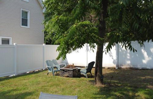 Spacious&Gracious- 5BR Fam-Friendly near I95&Shops - Foto 55